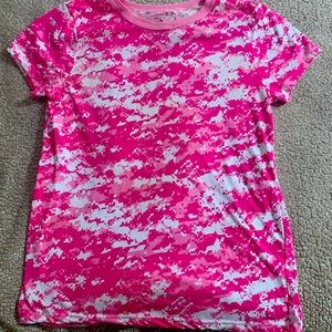 Cute pink and white Rothco camoish t-shirt L